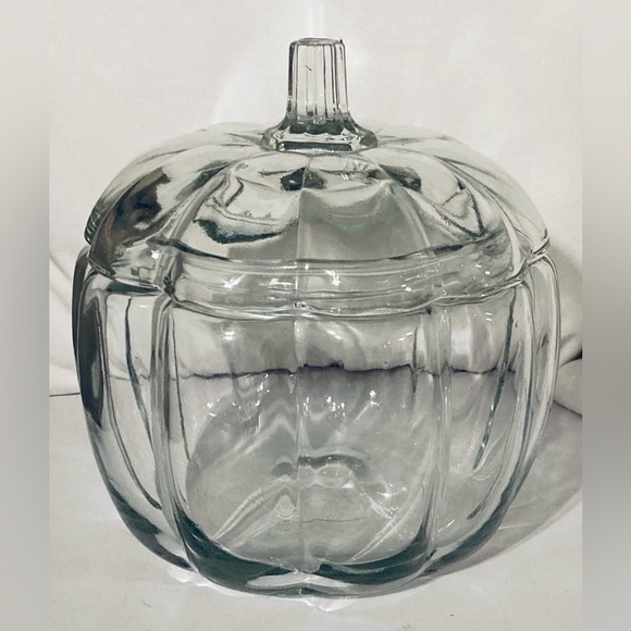 Anchor Hocking Decorative Glass Pumpkin Jar. - Picture 1 of 7